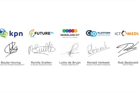 20181207 Ondertekening brief Digitaal Onderwijs Challenge.jpg